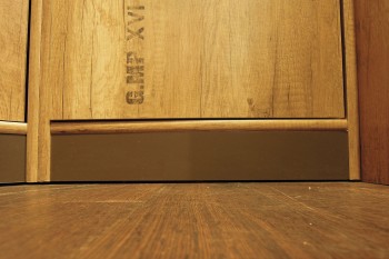 Шкаф для белья «Пилигрим» (Дуб Каньон светлый, Фон серый) в Шушенском - shushenskoe.mebel54.com | фото